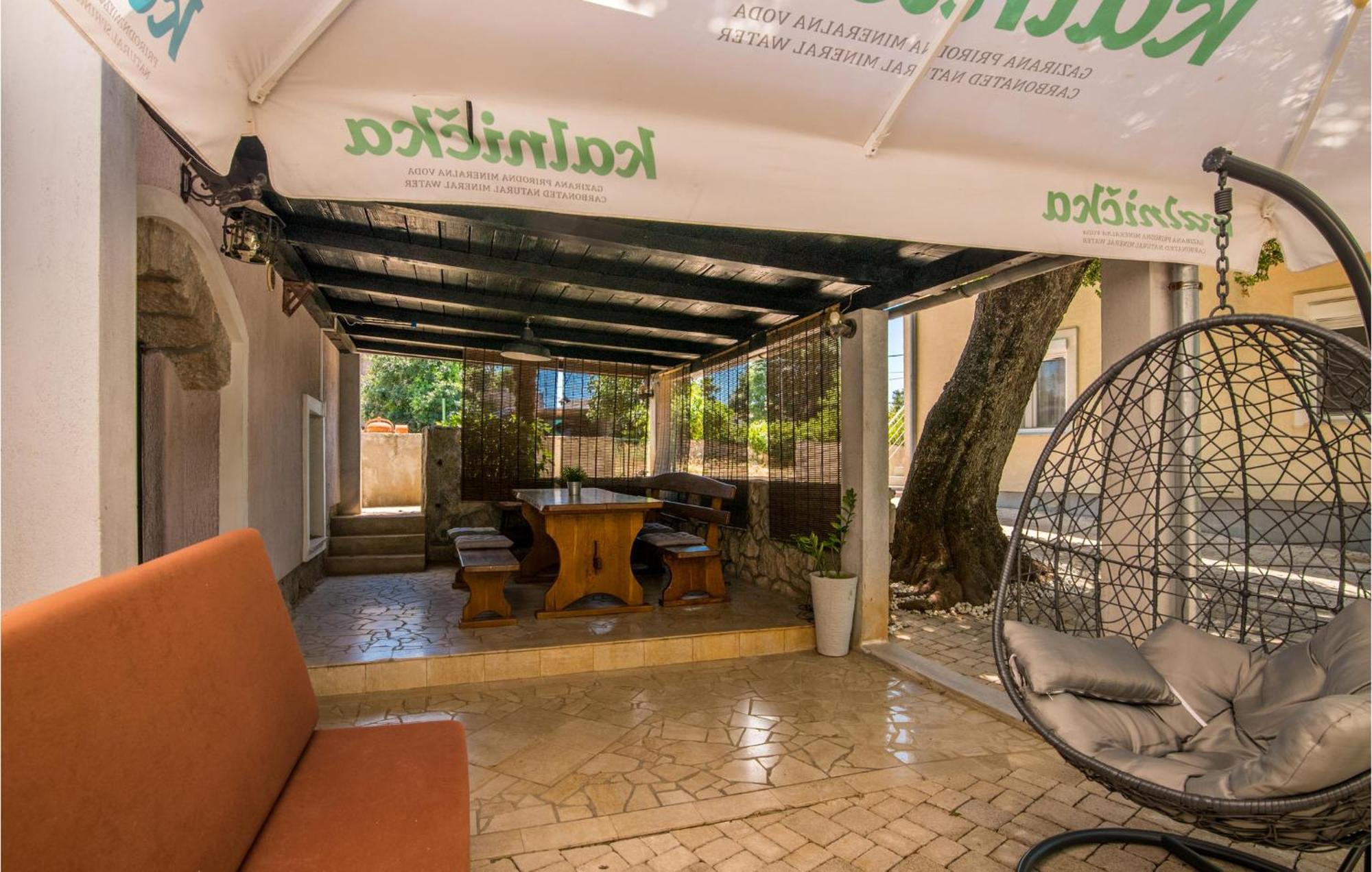 Amazing Home In Malinska Dubasnica With Wifi Exteriör bild